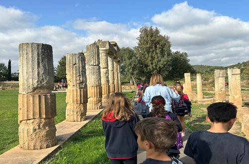 The "Vravrona...procession"-Psychico College Grade 4 students visit the Archaeological site of Vravrona