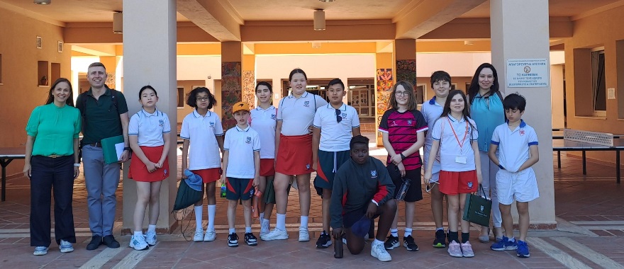 Students and teachers of London's Hampshire School of Chelsea visited Psychico College Elementary School