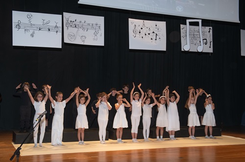 Psychico College Grade 1 end of year celebration