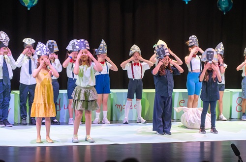 Psychico College Elementary School - "Around the World in 80 Days"- Grade 2 End-of-Year celebration