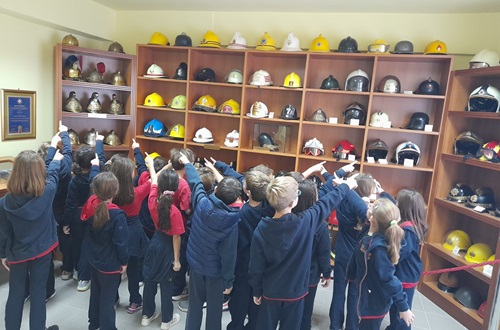 Psychico College Grade 2 visits the Fire Museum