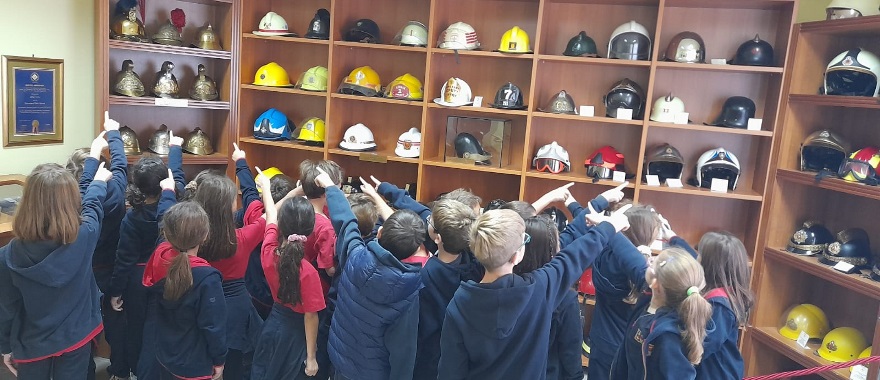 Psychico College Grade 2 visits the Fire Museum