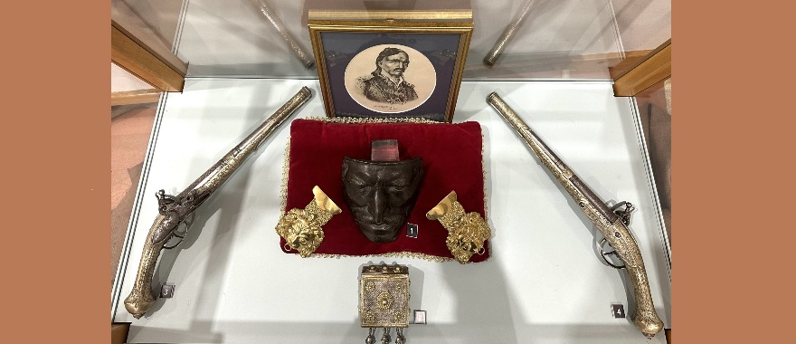 ΔΚΨ: Ψηλαφώντας το Ηρωικό Έπος του 1821 - Έκθεση κειμηλίων και αντικειμένων από την Ελληνική Επανάσταση του 1821