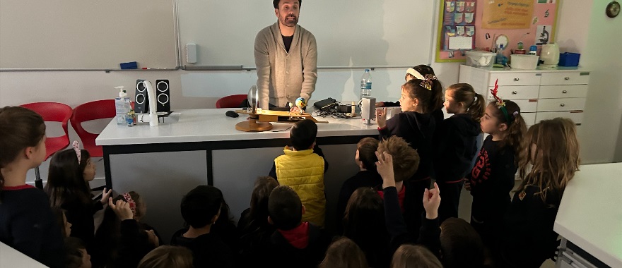 Psychico College Elementary School - Changing of the Seasons - Grade 1 Laboratory Experiment