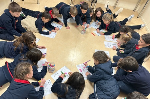 Psychico College Elementary School Grade 2 visits our School's Centennial exhibition