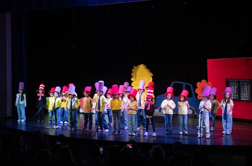 Psychico College Elementary School - Theater Performance - English Department Grade 2