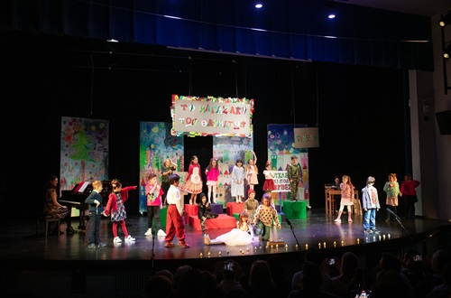 Psychico College Elementary School - "Myria and Bandit Karabum": Section 3b performance
