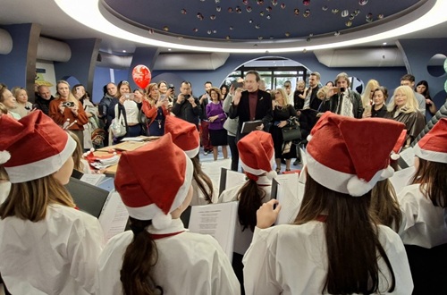 Psychico College and Athens College Elementary School Choirs at the Agia Sophia Children's Hospital as part of the "Little Santa" event