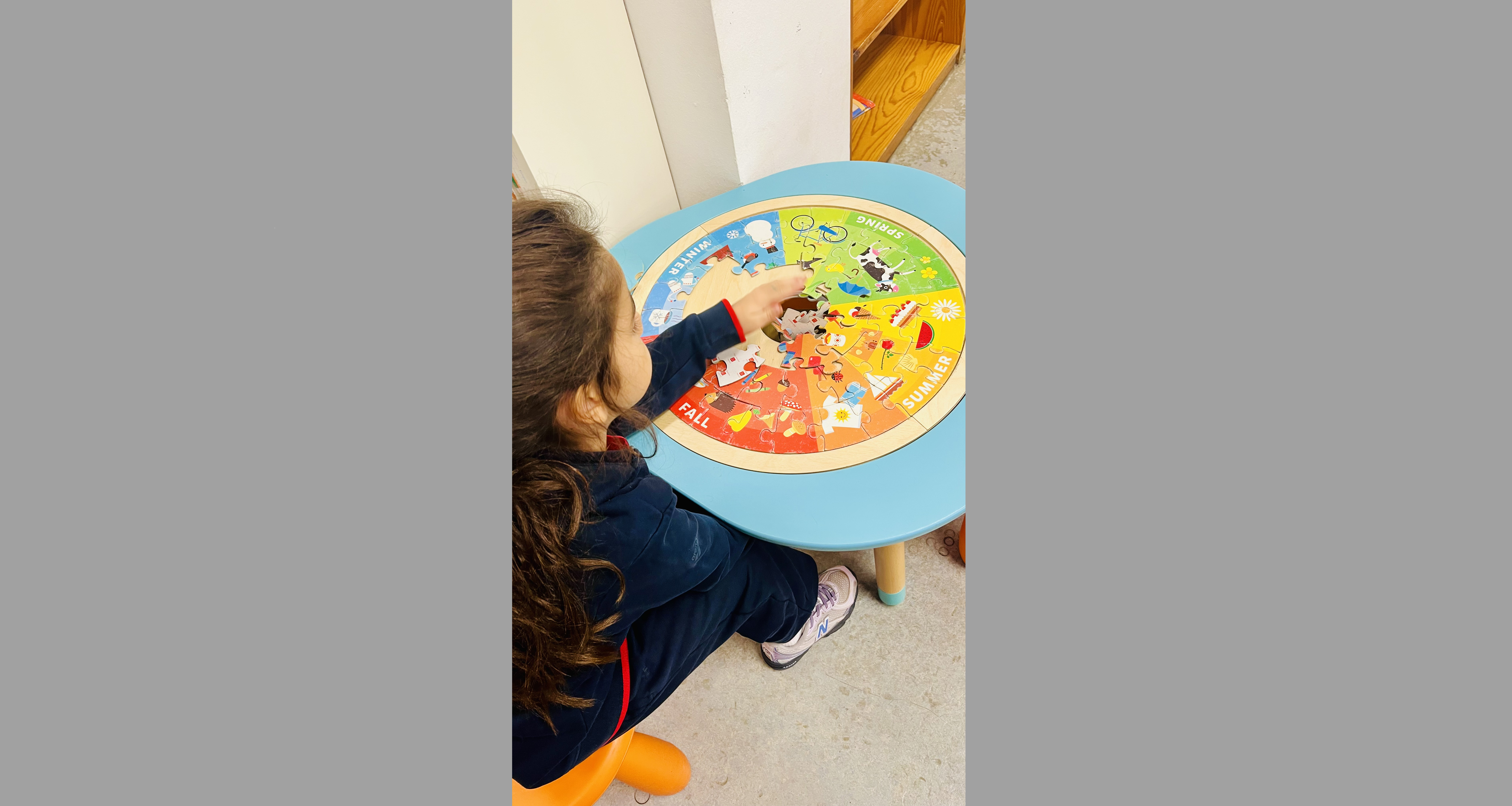 ΔΚΨ:  Βιβλιοθήκη - Διάλειμμα μιας βροχερής ημέρας
