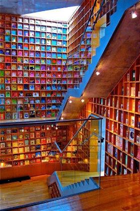 5 Good Reasons to Take Your Kids to the Library Today
