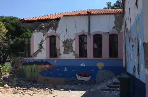 Προσφορά αλληλεγγύης σε σεισμόπληκτο σχολείο στη Λέσβο