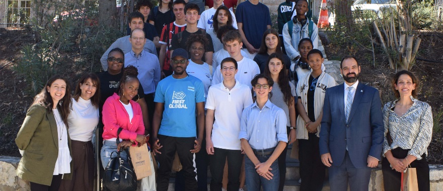 The National Robotics Team of Botswana visits Athens College