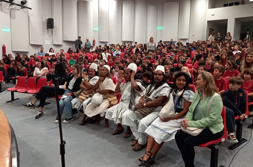 Elementary school students discover the wisdom of the Arhuaco tribe of Colombia