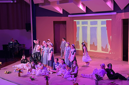 Athens College Elementary School – Theater Performance "O Mangas"