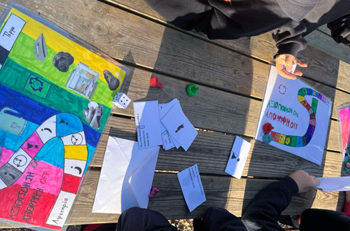 Athens College Elementary School - Playing board games on the theme of recycling electrical appliances