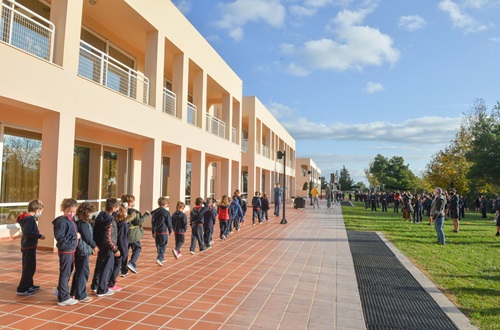 Psychico College Elementary School Grade 1 & Grade 6 students meeting
