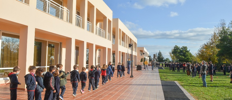Psychico College Elementary School Grade 1 & Grade 6 students meeting