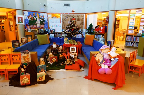 Christmas Decorations in the Library