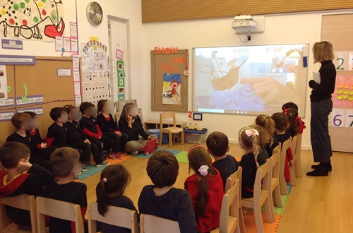 The Snappers are holding a Skype session with Spain!