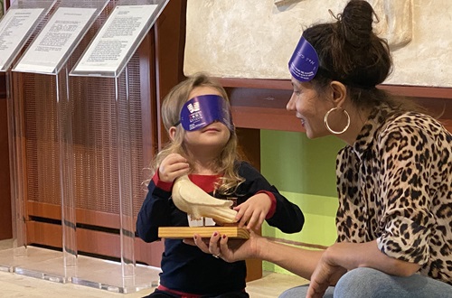 Pre-Kindergarten Students in "J. M. Carras" Visit the Tactual Museum in Athens