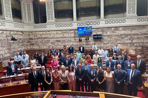 Συμμετοχή του Διευθυντή/President σε συζήτηση για την εκπαίδευση στη Βουλή των Ελλήνων
