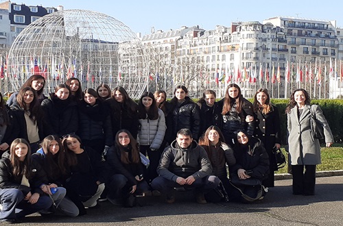 The UNESCO Club of Psychico College Junior High School visits Paris