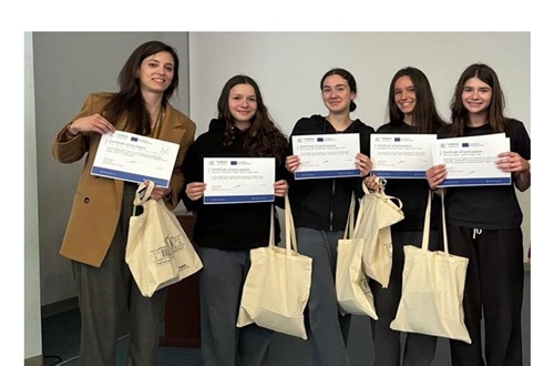 Psychico College Junior High School team wins 1st place in EU-CONEXUS National Final