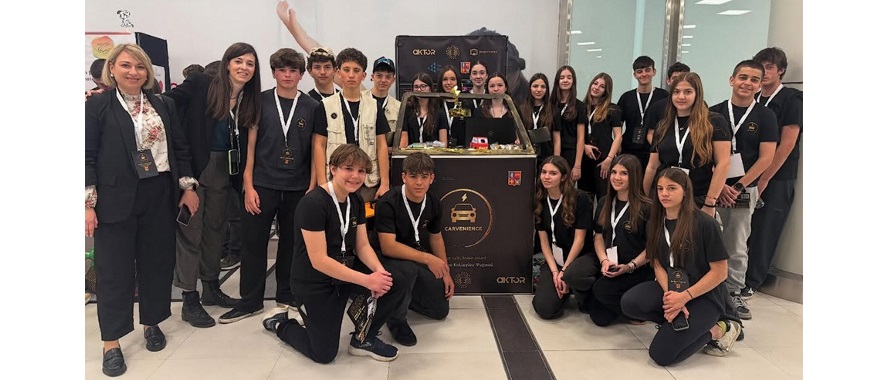 Psychico College Junior High School's Youth Entrepreneurship Club participates in the JA Greece Trade Fair