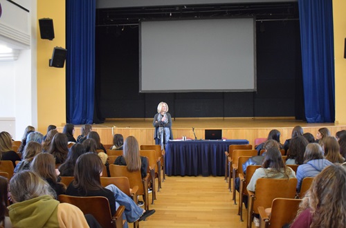 Speech by Ioli Christopoulou '98 to High School students