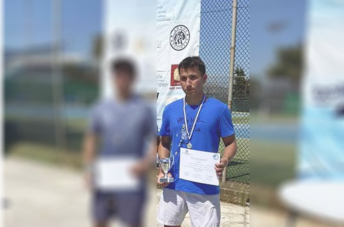 Distinction for student Nikolaos Podaropoulos