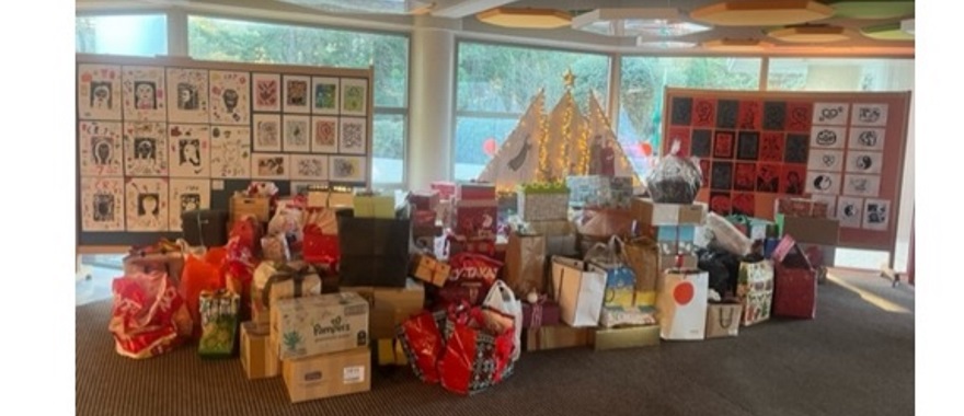 A "Together for Children" Christmas Activity at Athens College Elementary School