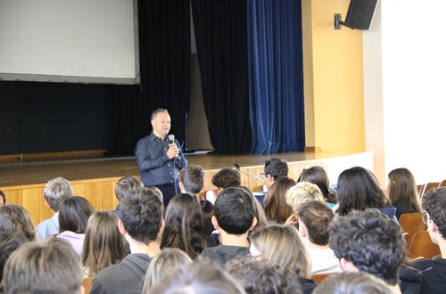 Marcos Veremis’ lecture to High School Students
