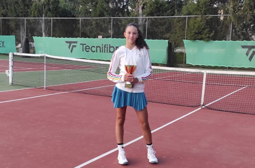 Distinctions for student Emmelia Magou