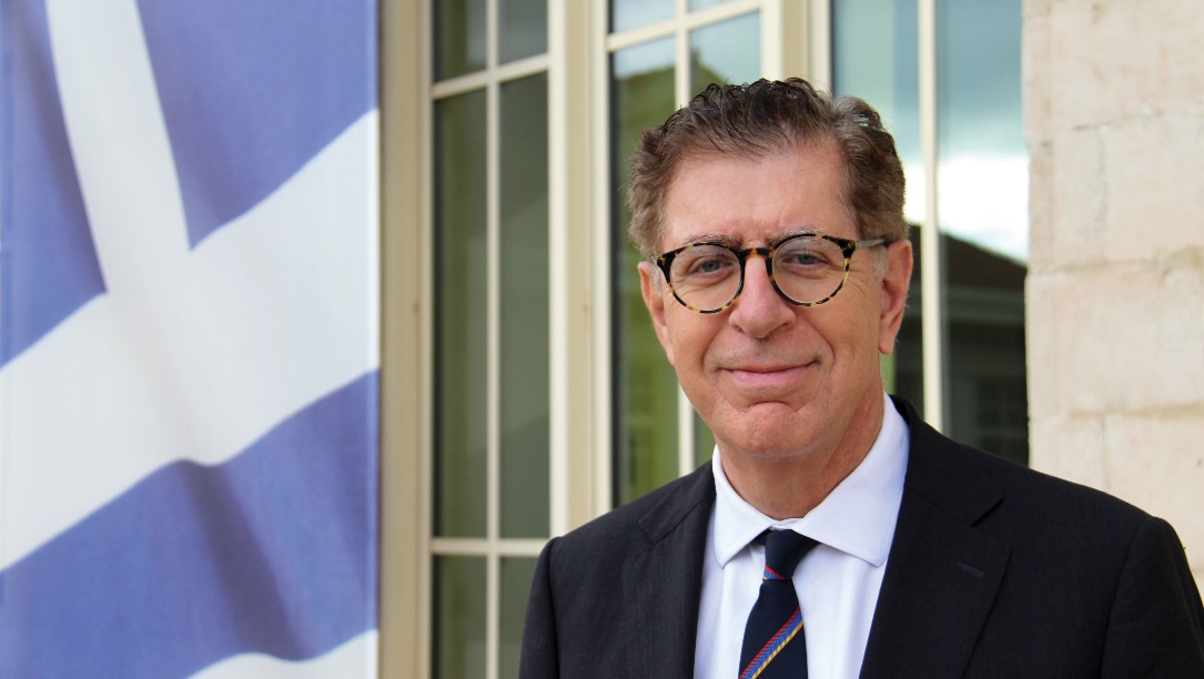 Καθηγητής Κώστας Συνολάκης